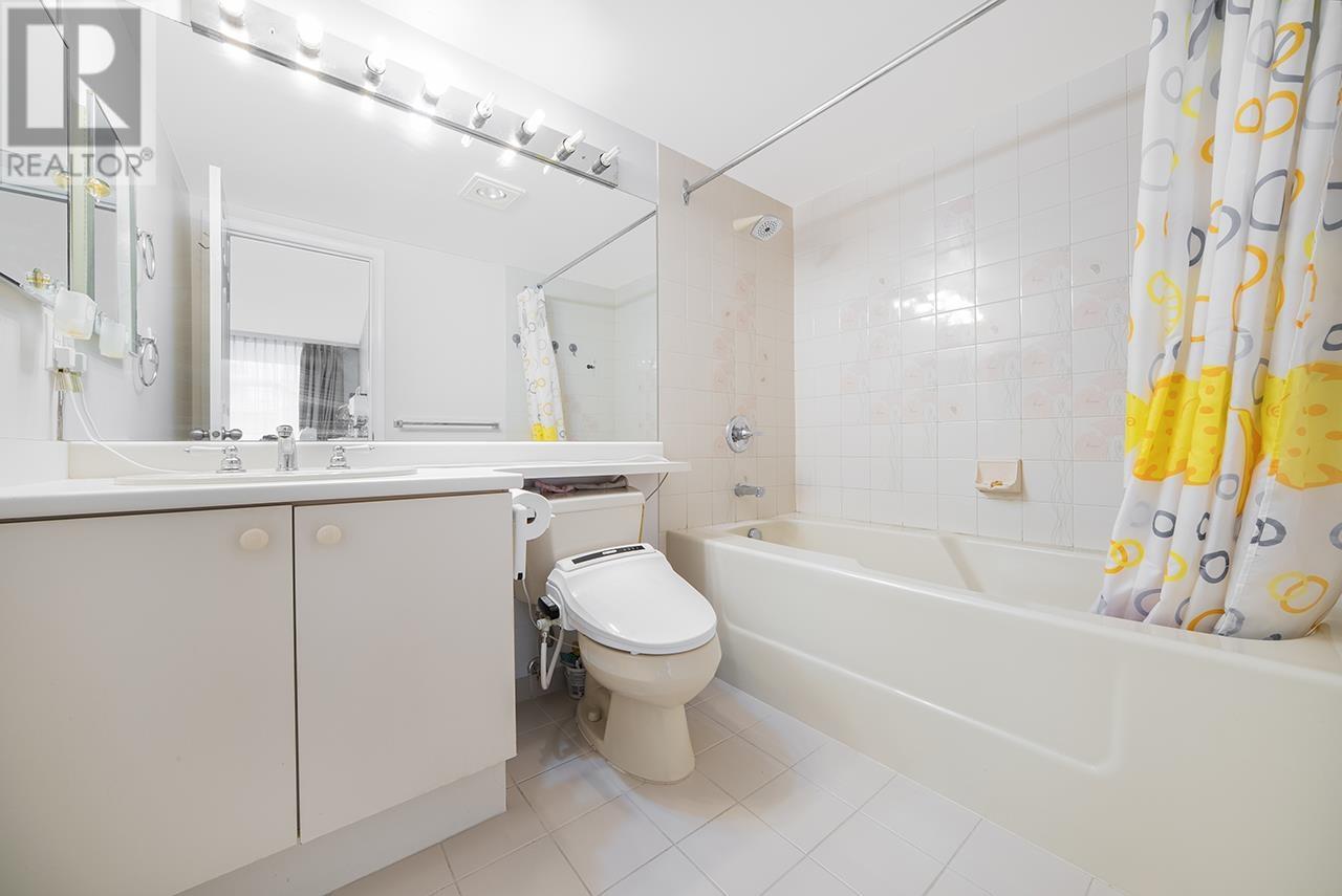 603 6152 Kathleen Avenue, Burnaby, British Columbia  V5H 4K8 - Photo 17 - R2818550