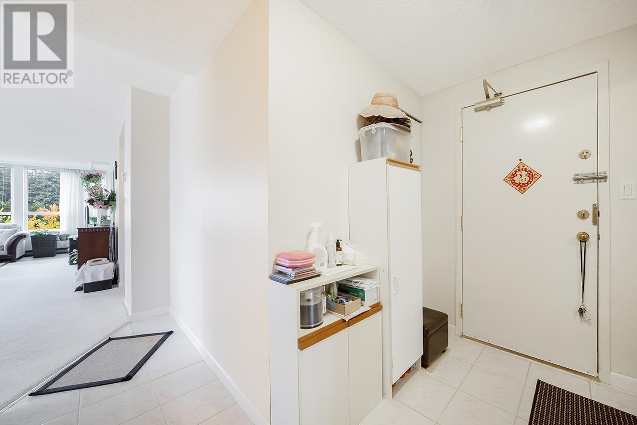 603 6152 Kathleen Avenue, Burnaby, British Columbia  V5H 4K8 - Photo 3 - R2818550