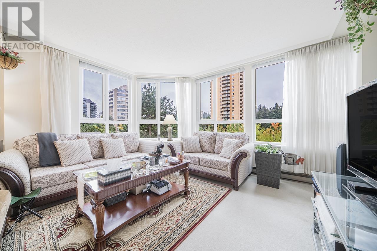 603 6152 Kathleen Avenue, Burnaby, British Columbia  V5H 4K8 - Photo 9 - R2818550