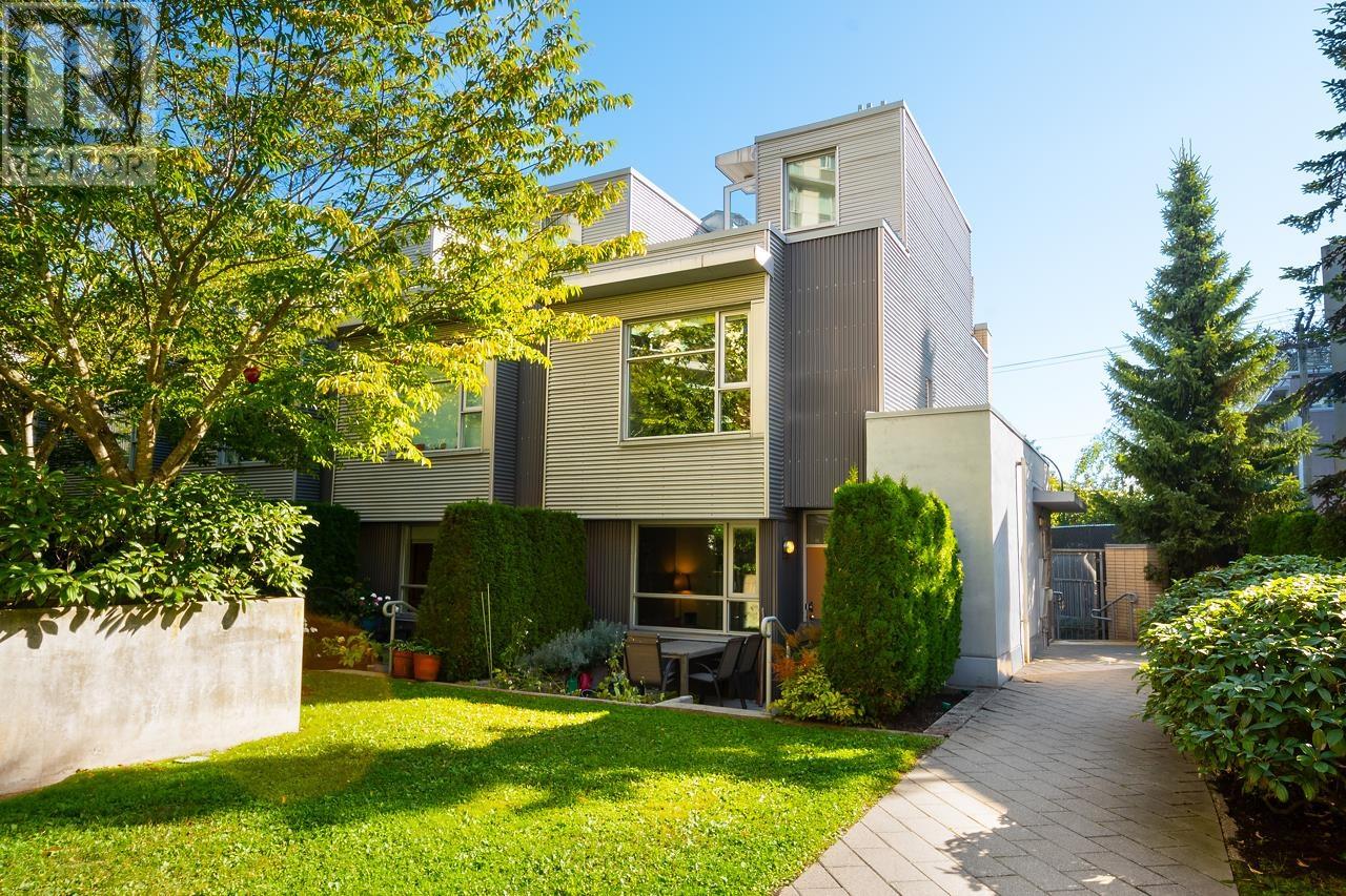2717 PRINCE EDWARD STREET, vancouver, British Columbia
