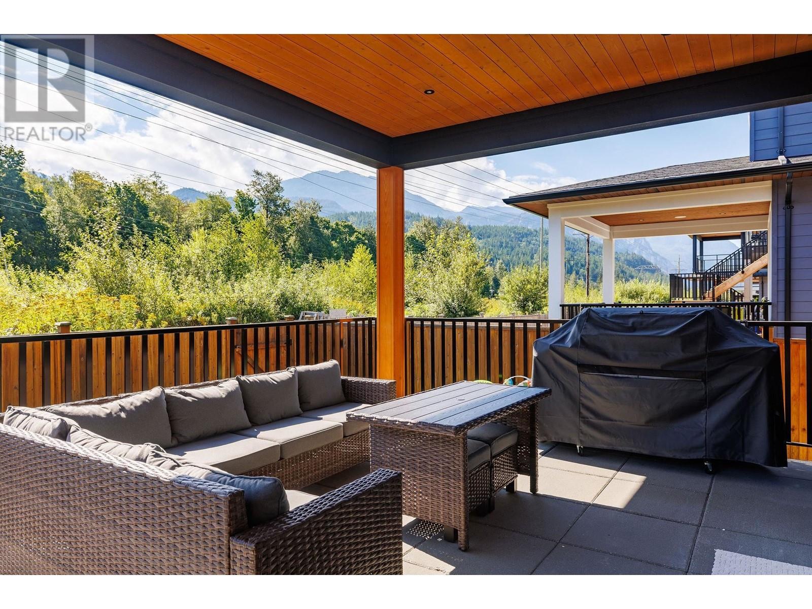39416 Cardinal Drive, Squamish, British Columbia  V8B 1A6 - Photo 14 - R2818810