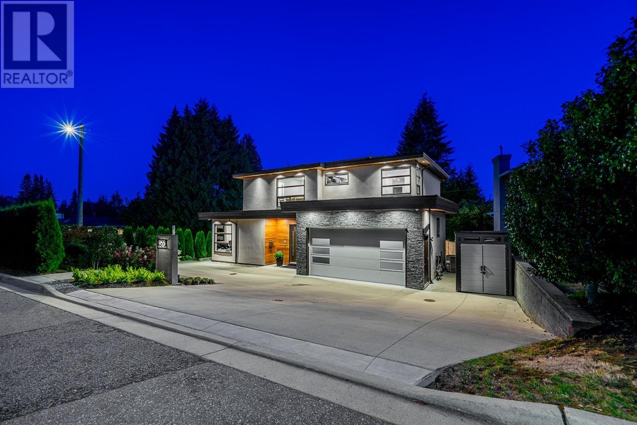 955 Melbourne Avenue, North Vancouver, British Columbia  V7R 1P1 - Photo 2 - R2818812