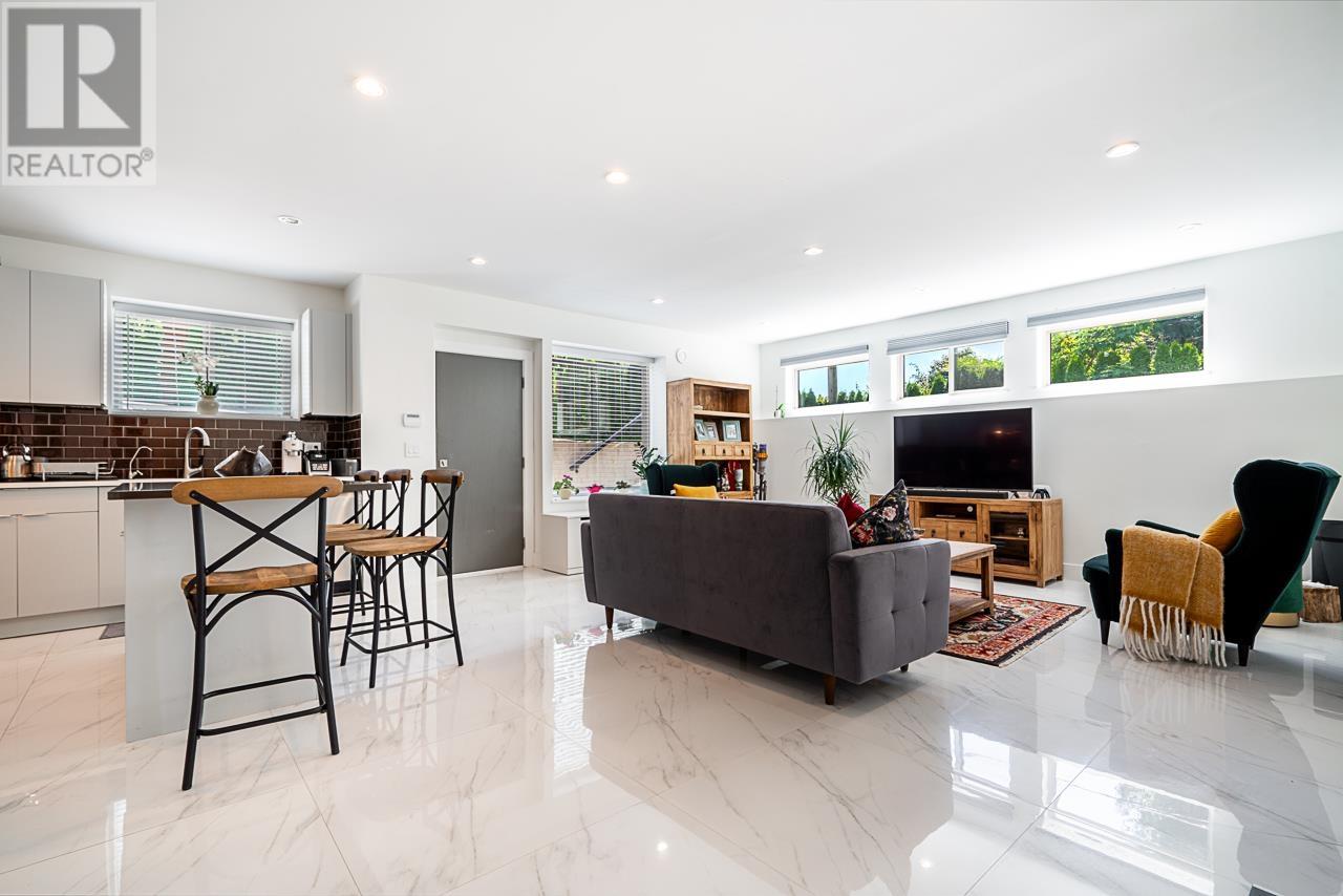 955 Melbourne Avenue, North Vancouver, British Columbia  V7R 1P1 - Photo 28 - R2818812