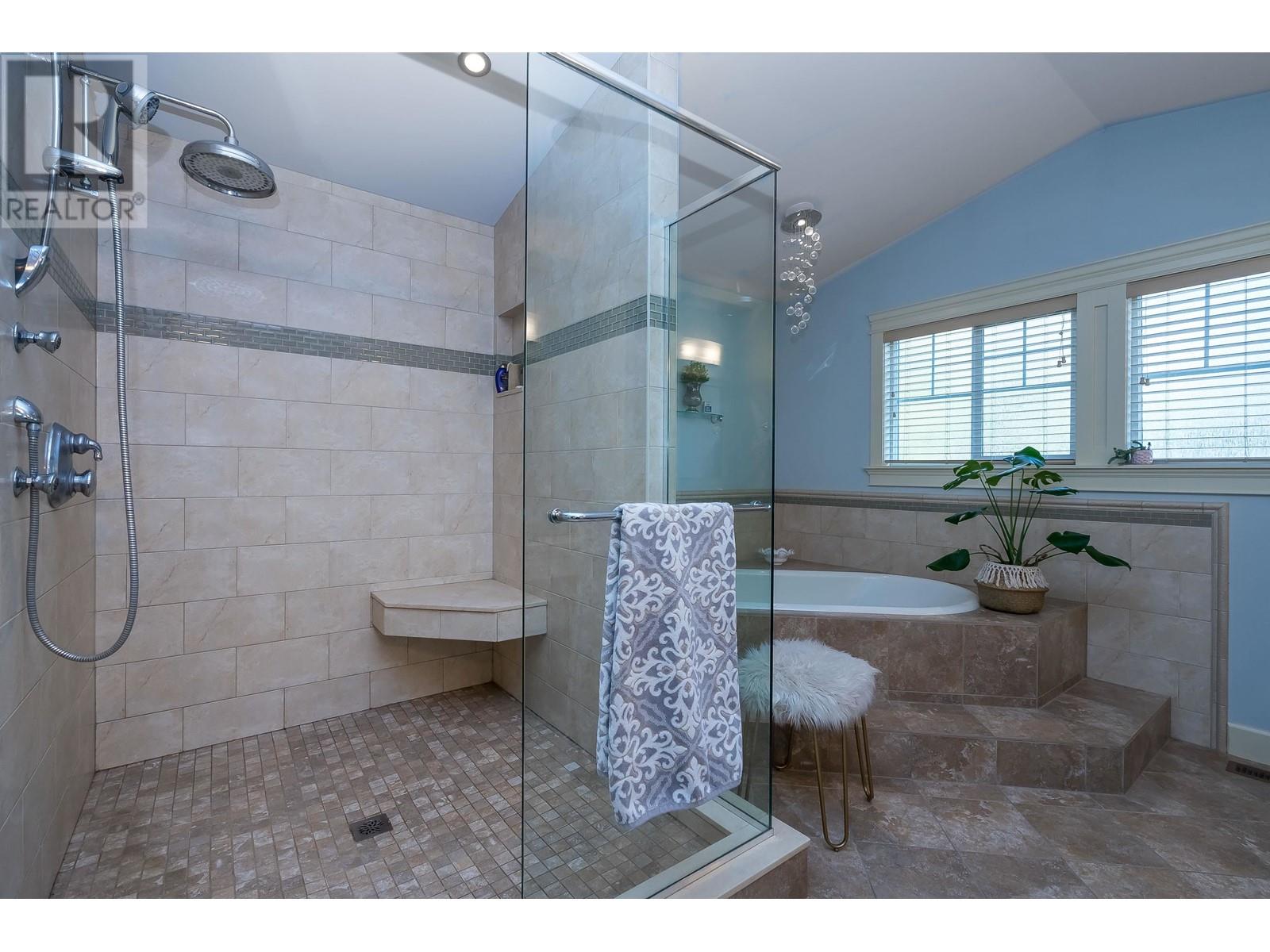 10339 Mceachern Street, Maple Ridge, British Columbia  V2W 0B2 - Photo 29 - R2818845