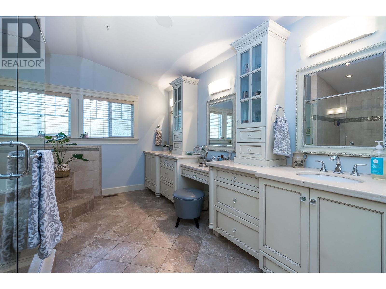 10339 Mceachern Street, Maple Ridge, British Columbia  V2W 0B2 - Photo 30 - R2818845