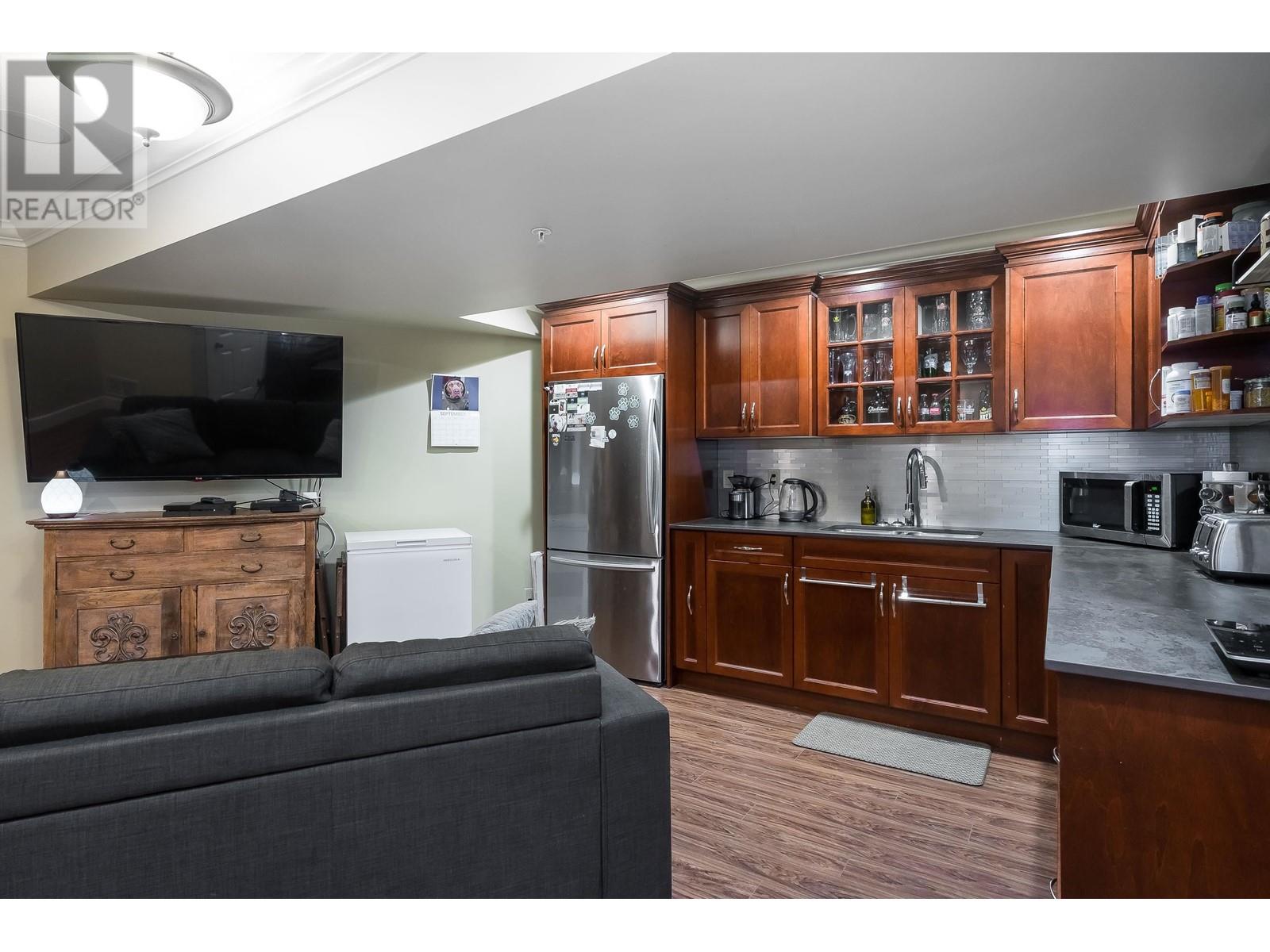 10339 Mceachern Street, Maple Ridge, British Columbia  V2W 0B2 - Photo 33 - R2818845