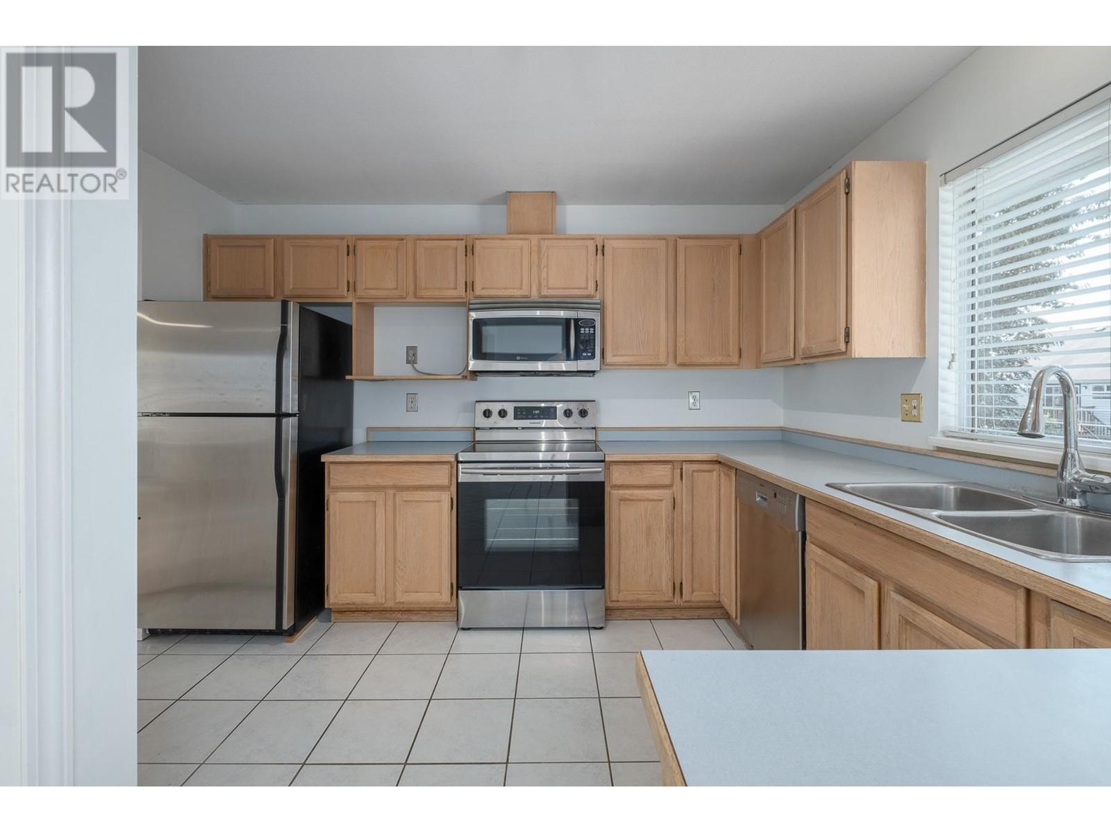 12431 188a Street, Pitt Meadows, British Columbia  V3Y 2H5 - Photo 12 - R2818898