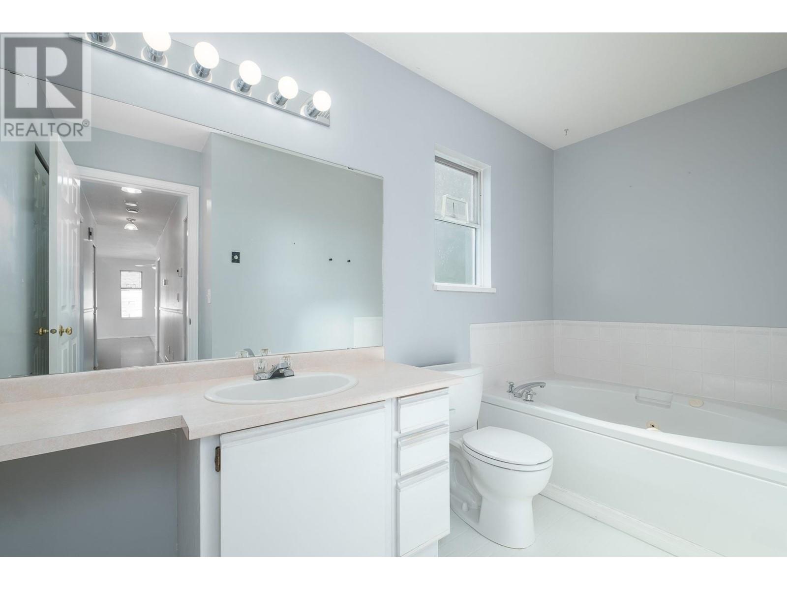 12431 188a Street, Pitt Meadows, British Columbia  V3Y 2H5 - Photo 21 - R2818898