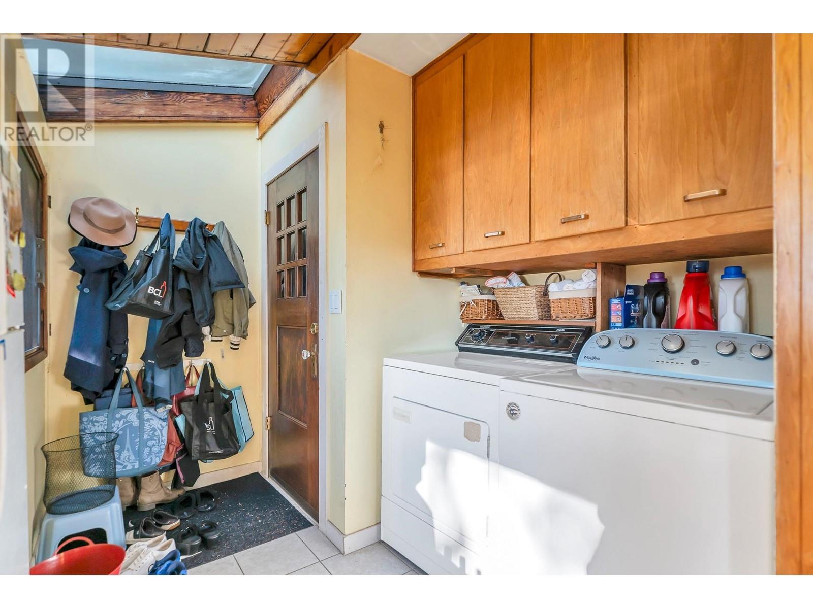 4573 Strathcona Road, North Vancouver, British Columbia  V7G 1G7 - Photo 16 - R2818903