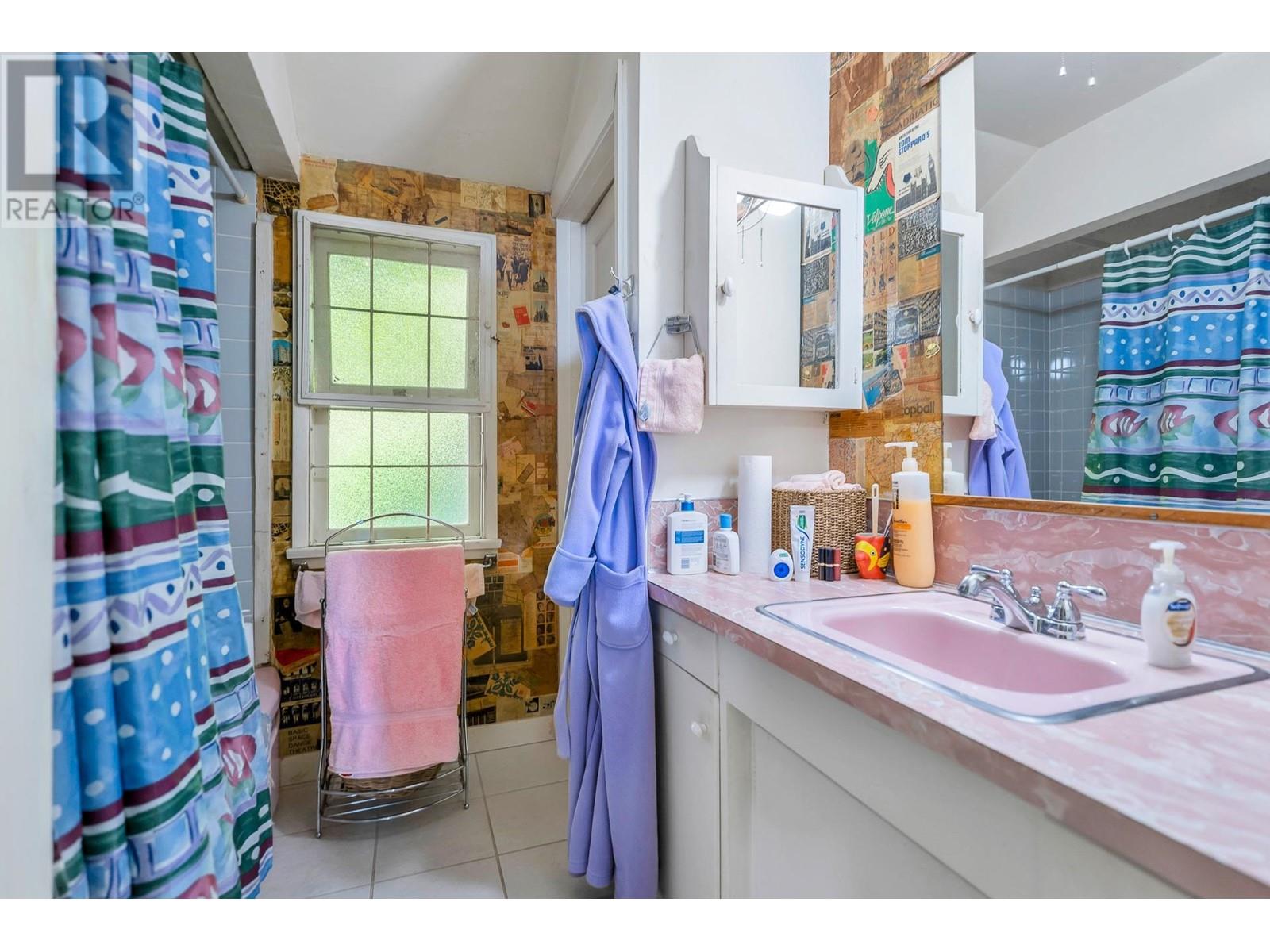 4573 Strathcona Road, North Vancouver, British Columbia  V7G 1G7 - Photo 21 - R2818903