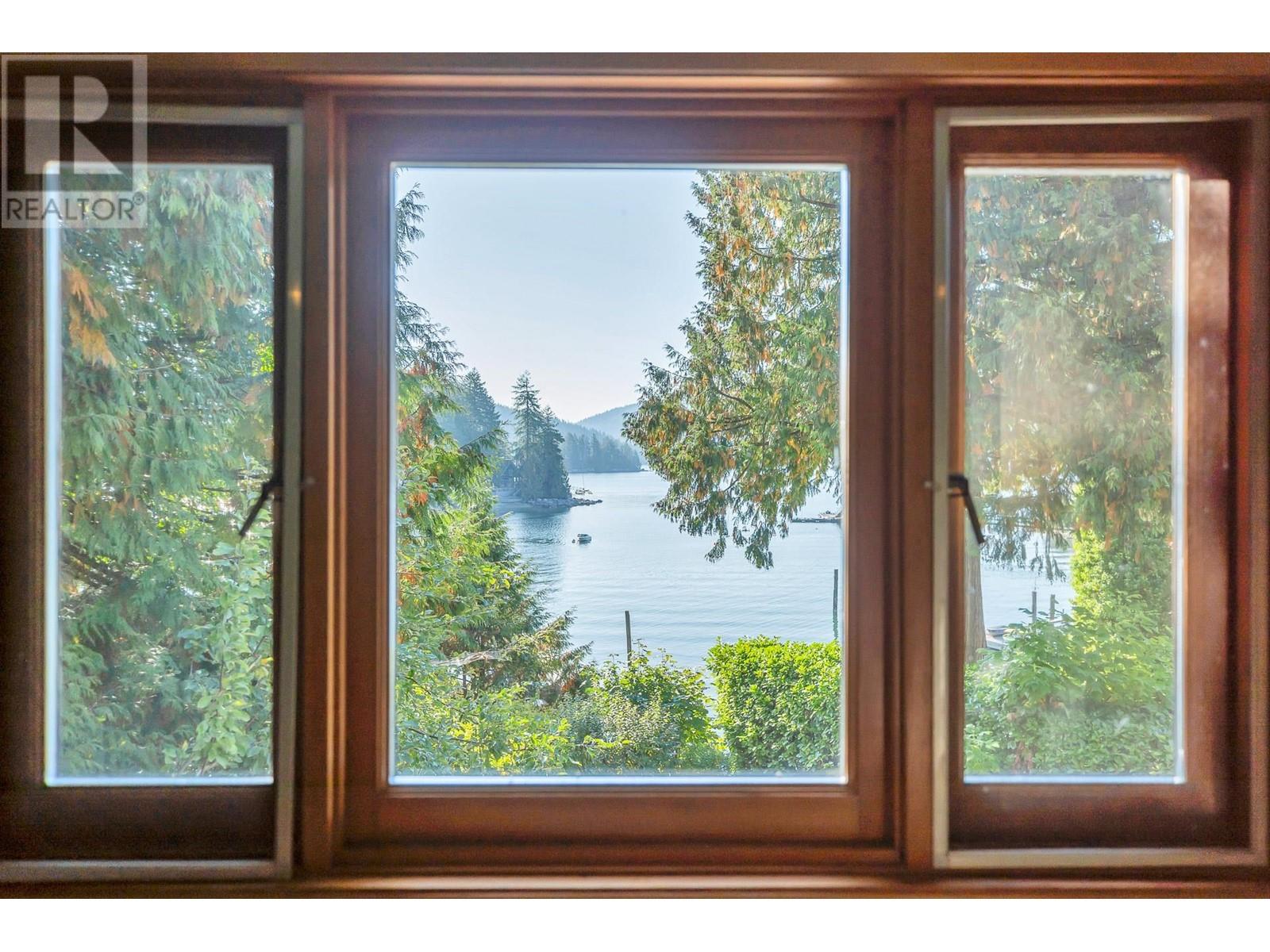 4573 Strathcona Road, North Vancouver, British Columbia  V7G 1G7 - Photo 30 - R2818903