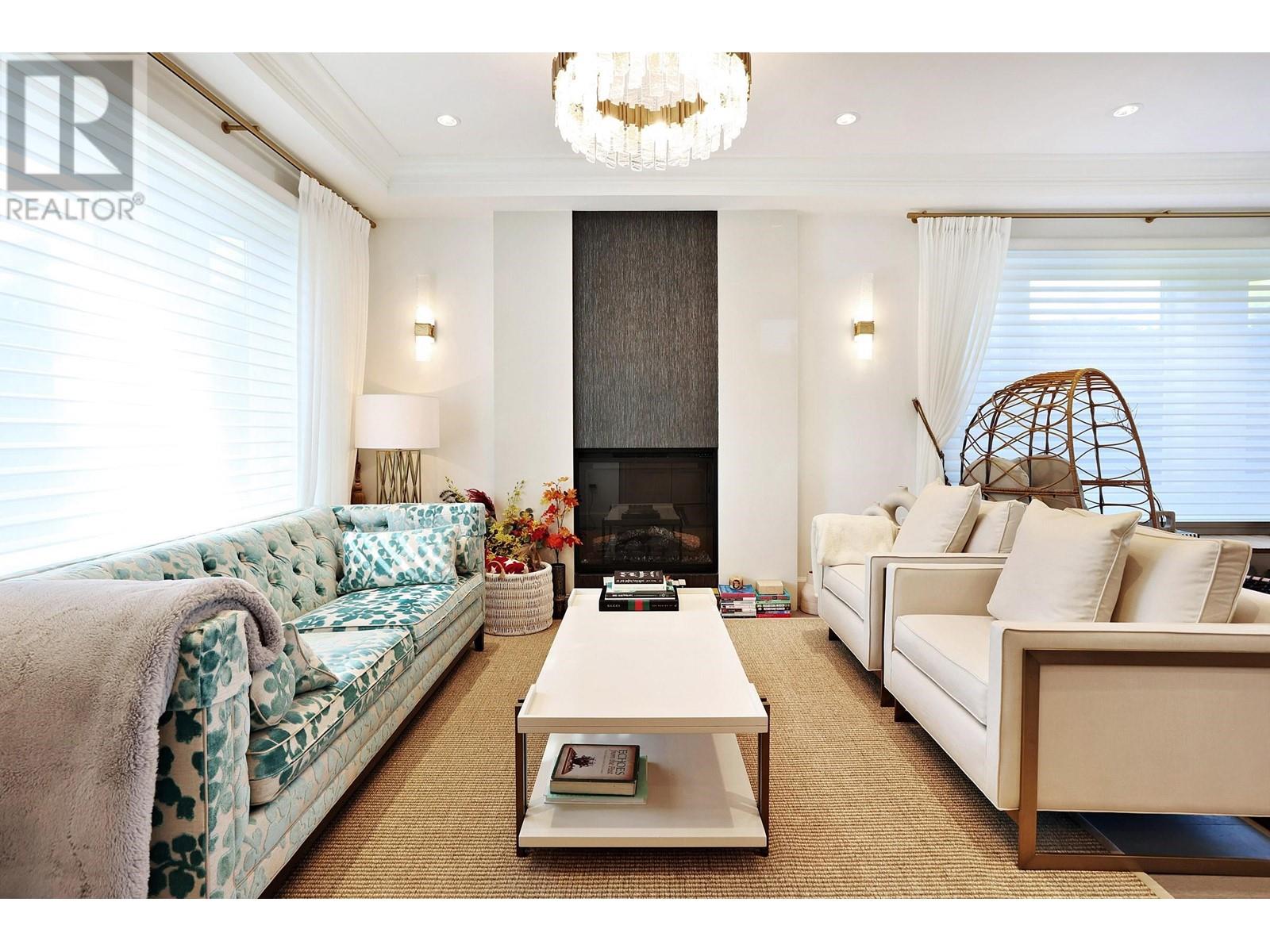 4499 W 5th Avenue, Vancouver, British Columbia  V6R 1S4 - Photo 2 - R2818851