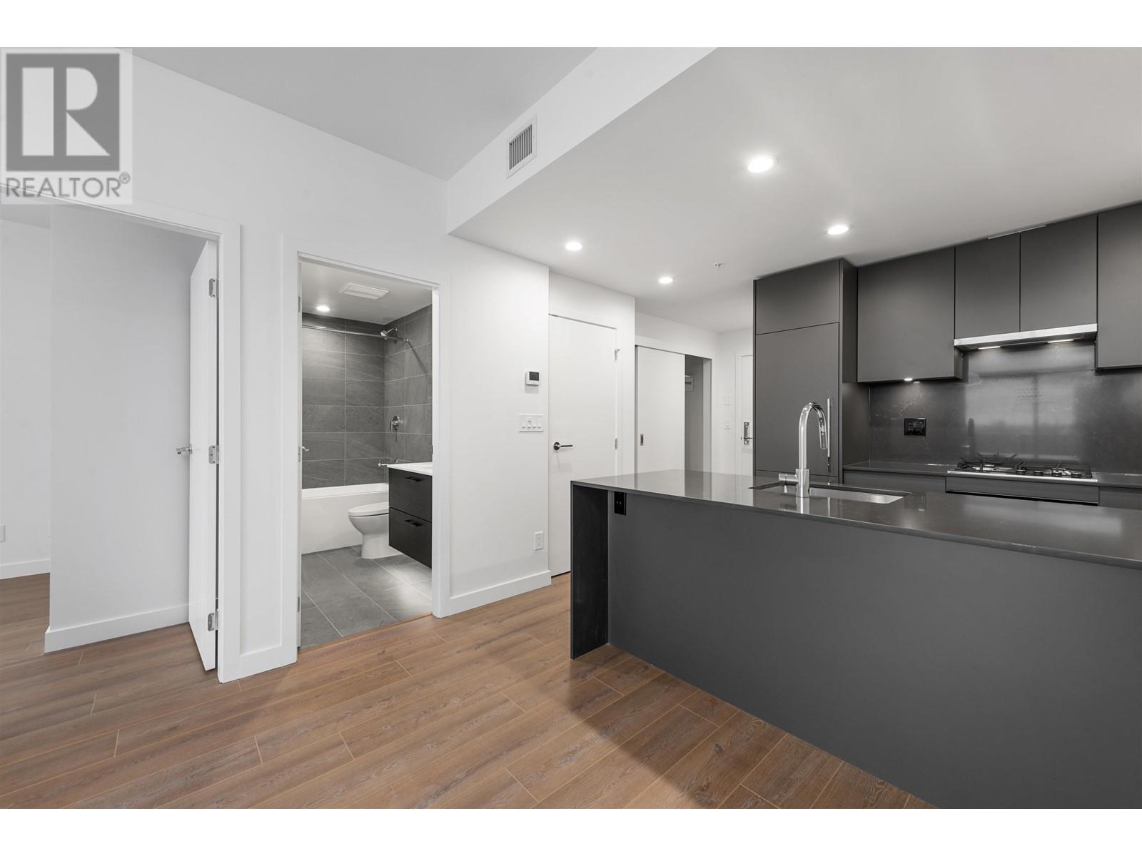2508 2181 Madison Avenue, Burnaby, British Columbia  V5C 0N4 - Photo 2 - R2818731
