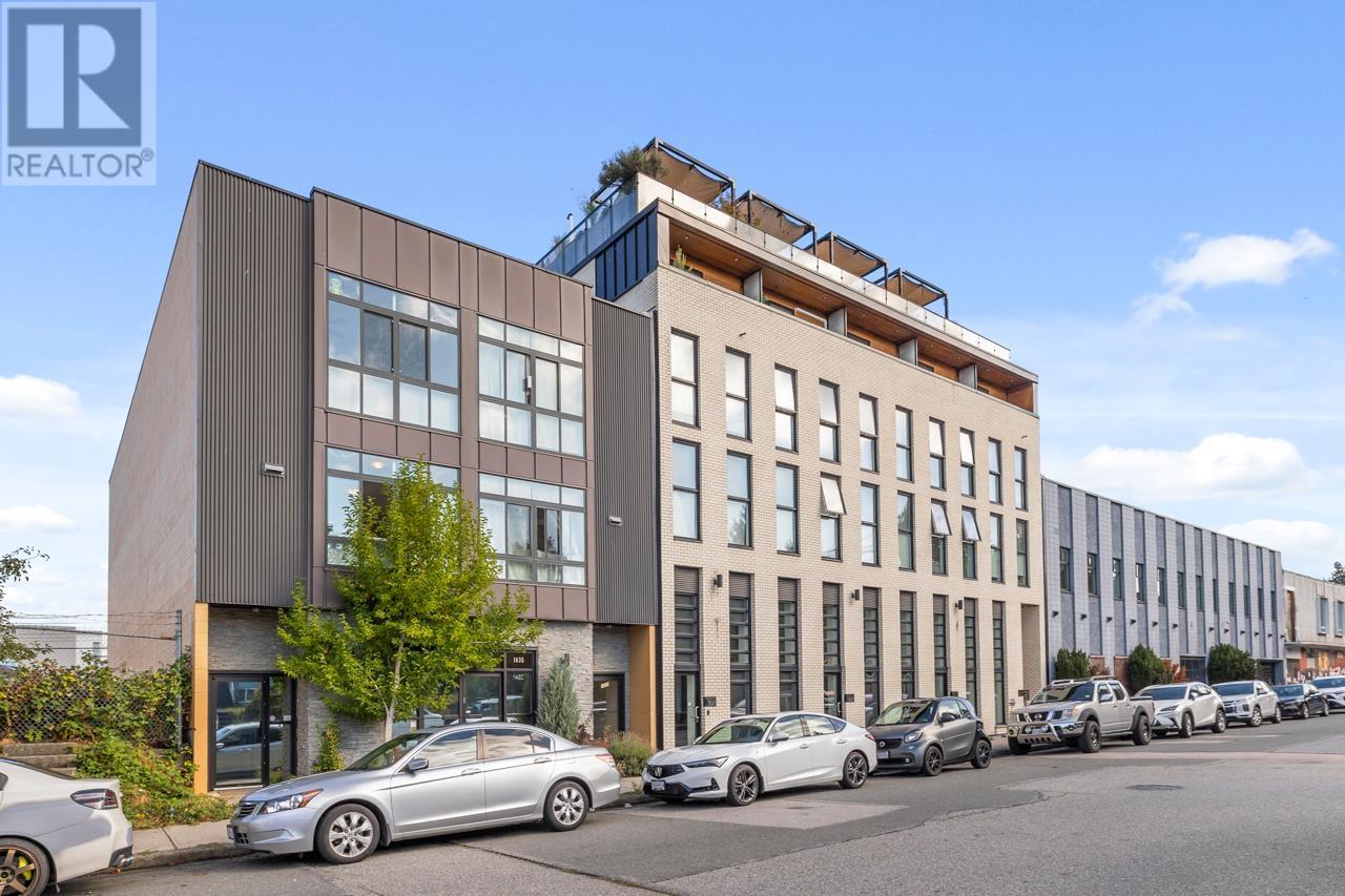 202 1637 E Pender Street, Vancouver, British Columbia  V5L 1W2 - Photo 1 - R2818052