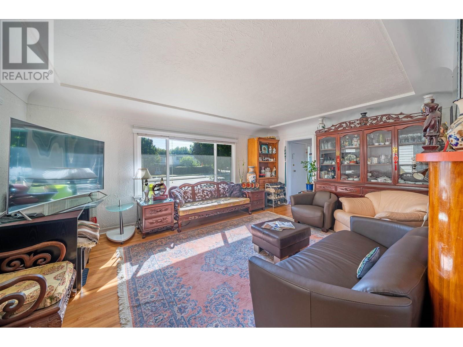 115 E 41st Avenue, Vancouver, British Columbia  V5W 1N6 - Photo 13 - R2817346