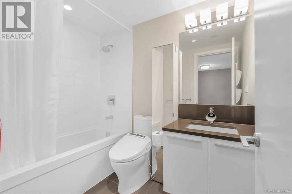 1502 2008 Rosser Avenue, Burnaby, British Columbia  V5C 0H8 - Photo 16 - R2818757