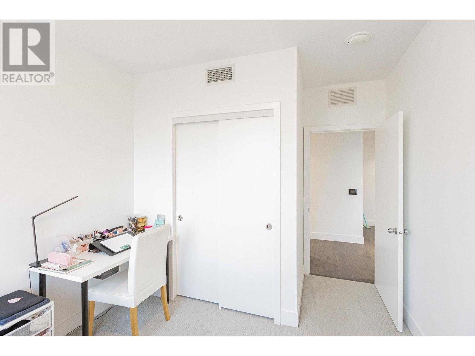 1008 2435 Kingsway, Vancouver, British Columbia  V5R 5G8 - Photo 10 - R2818902