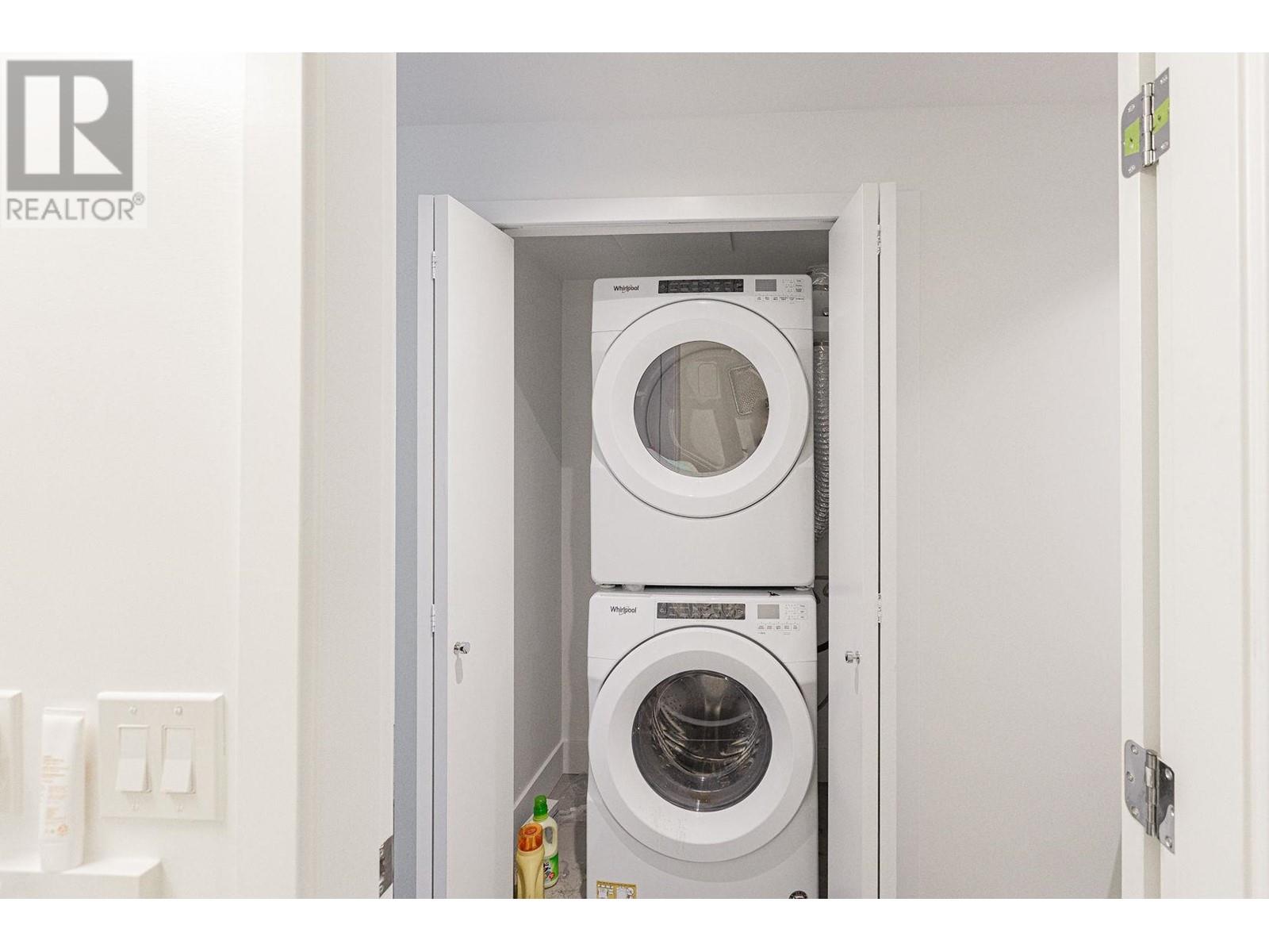 1008 2435 Kingsway, Vancouver, British Columbia  V5R 5G8 - Photo 12 - R2818902