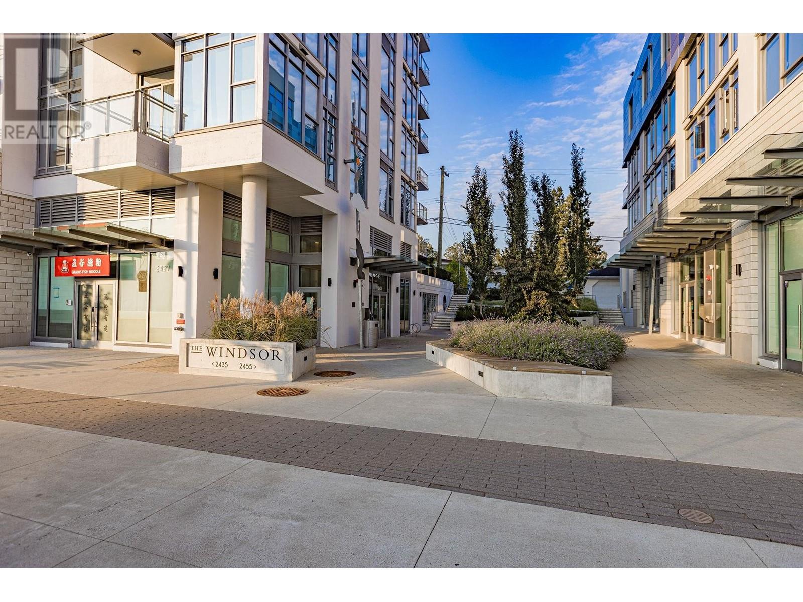 1008 2435 Kingsway, Vancouver, British Columbia  V5R 5G8 - Photo 3 - R2818902