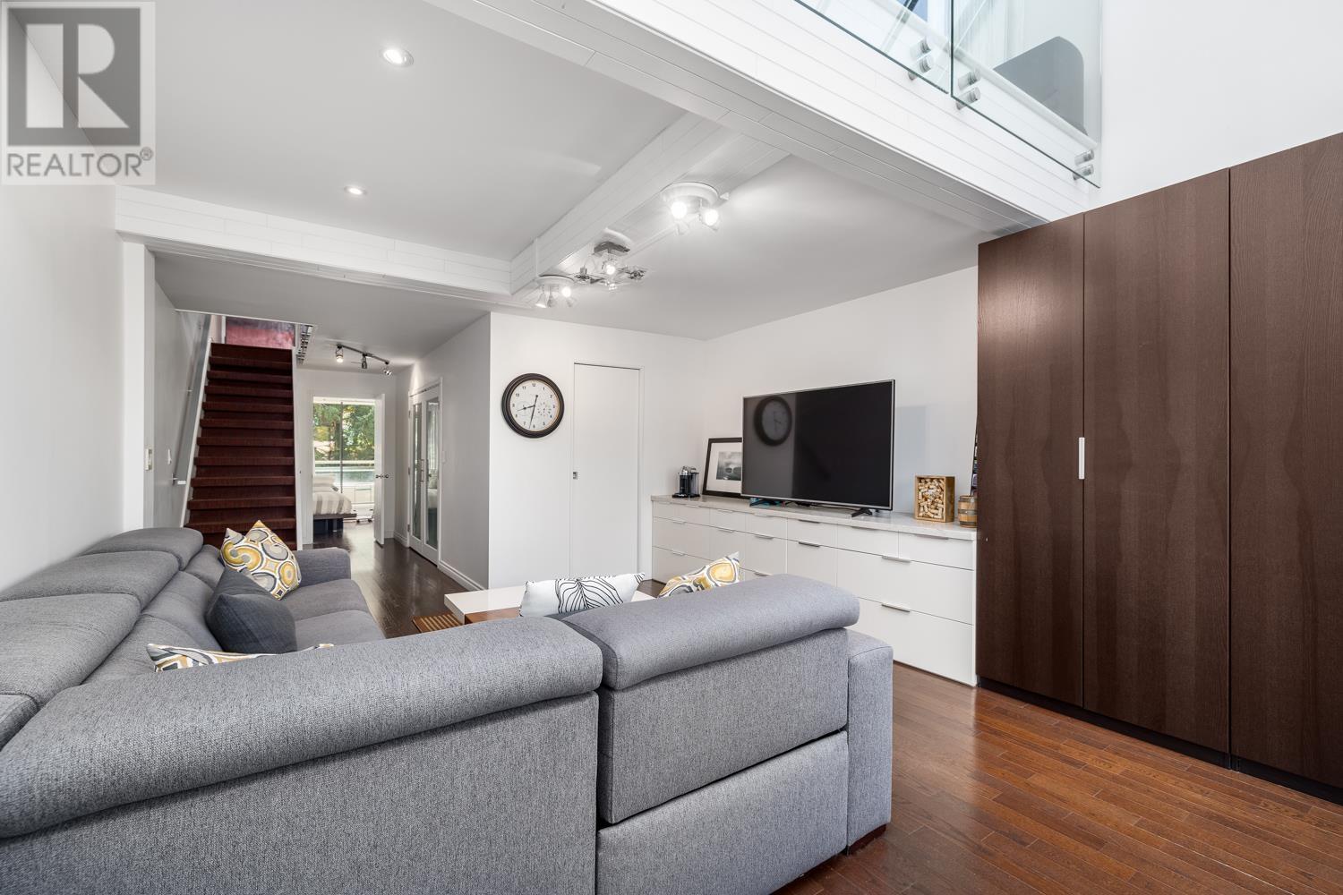 312 674 Leg In Boot Square, Vancouver, British Columbia  V5Z 4B4 - Photo 17 - R2818945