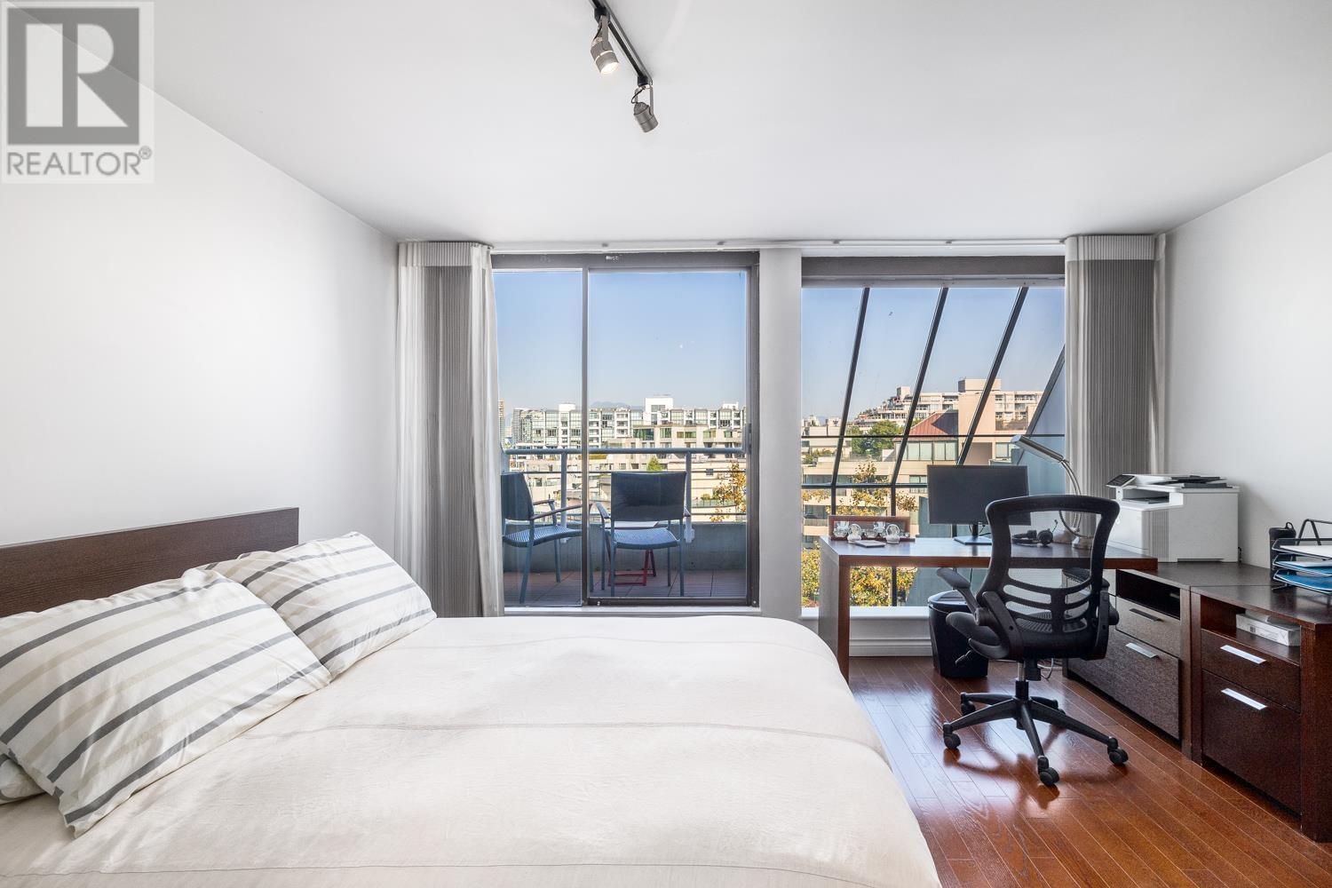 312 674 Leg In Boot Square, Vancouver, British Columbia  V5Z 4B4 - Photo 22 - R2818945