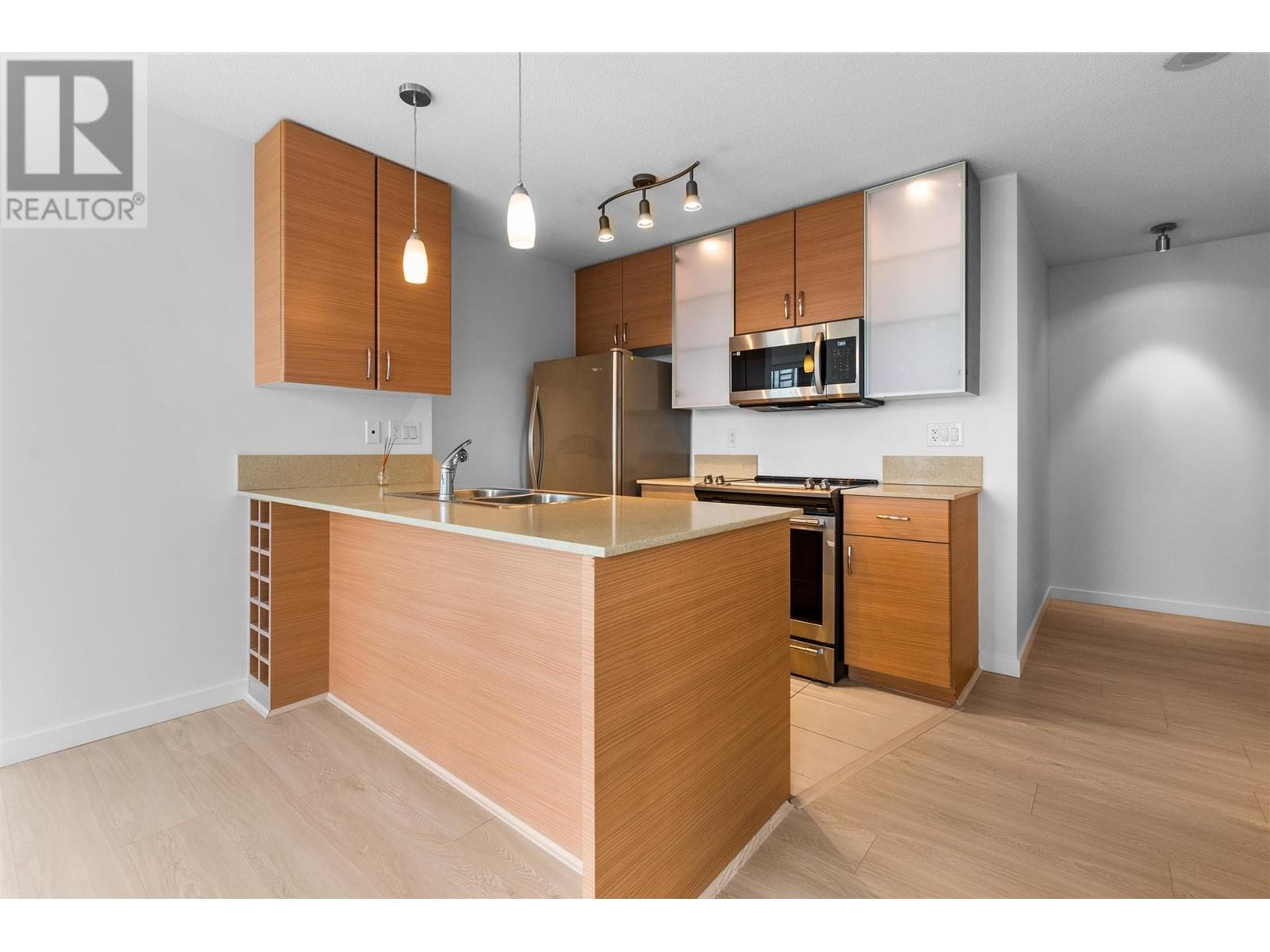 3001 977 Mainland Street, Vancouver, British Columbia  V6B 1T2 - Photo 4 - R2818947