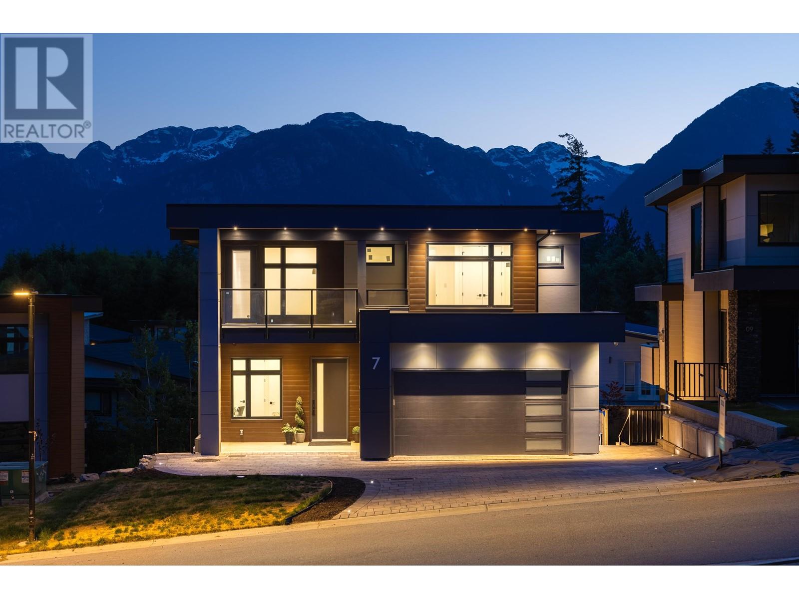 7 3385 Mamquam Road, Squamish, British Columbia  V8B 0E3 - Photo 38 - R2818926