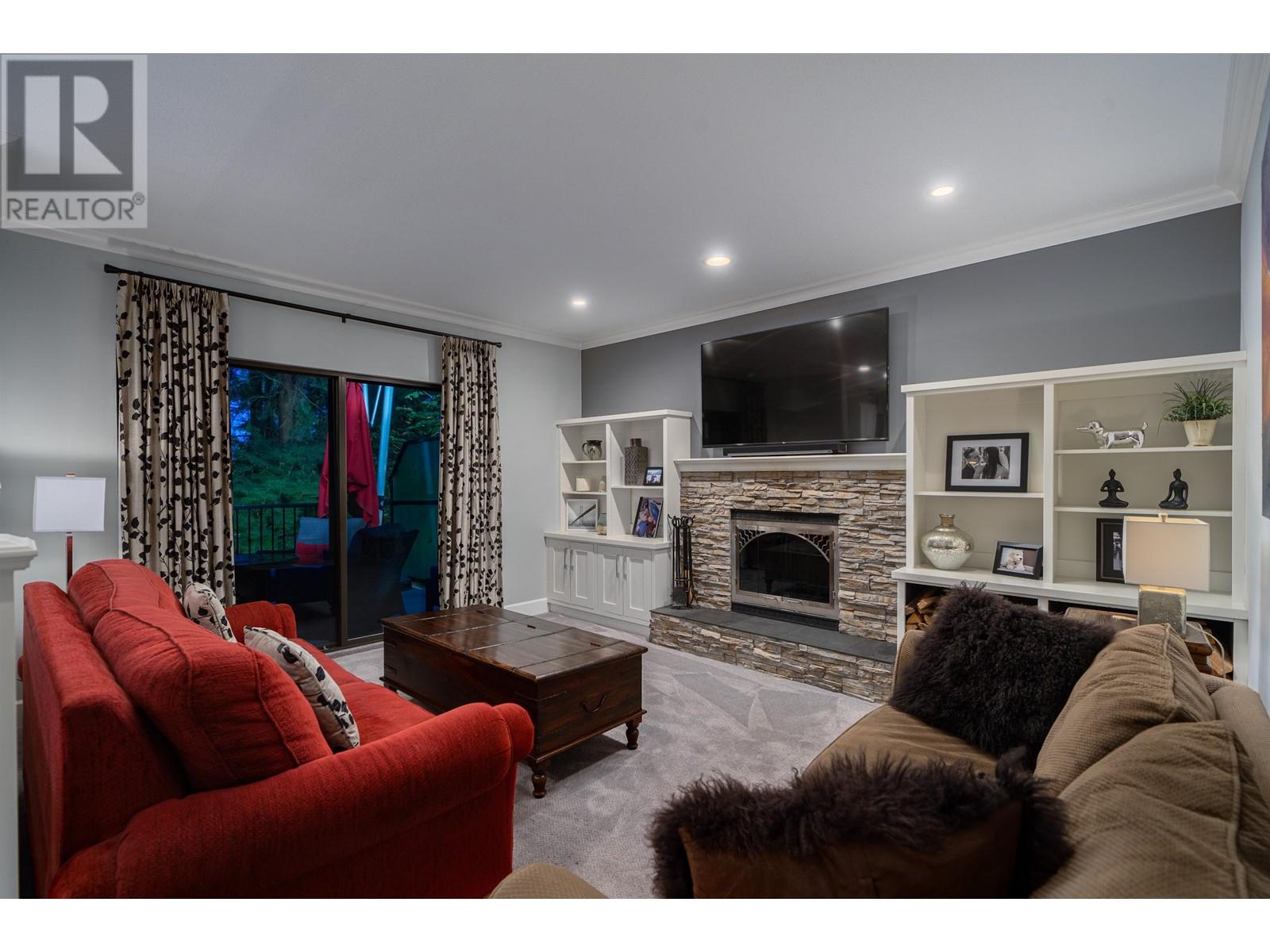 5791 Grousewoods Crescent, North Vancouver, British Columbia  V7R 4V9 - Photo 13 - R2819015