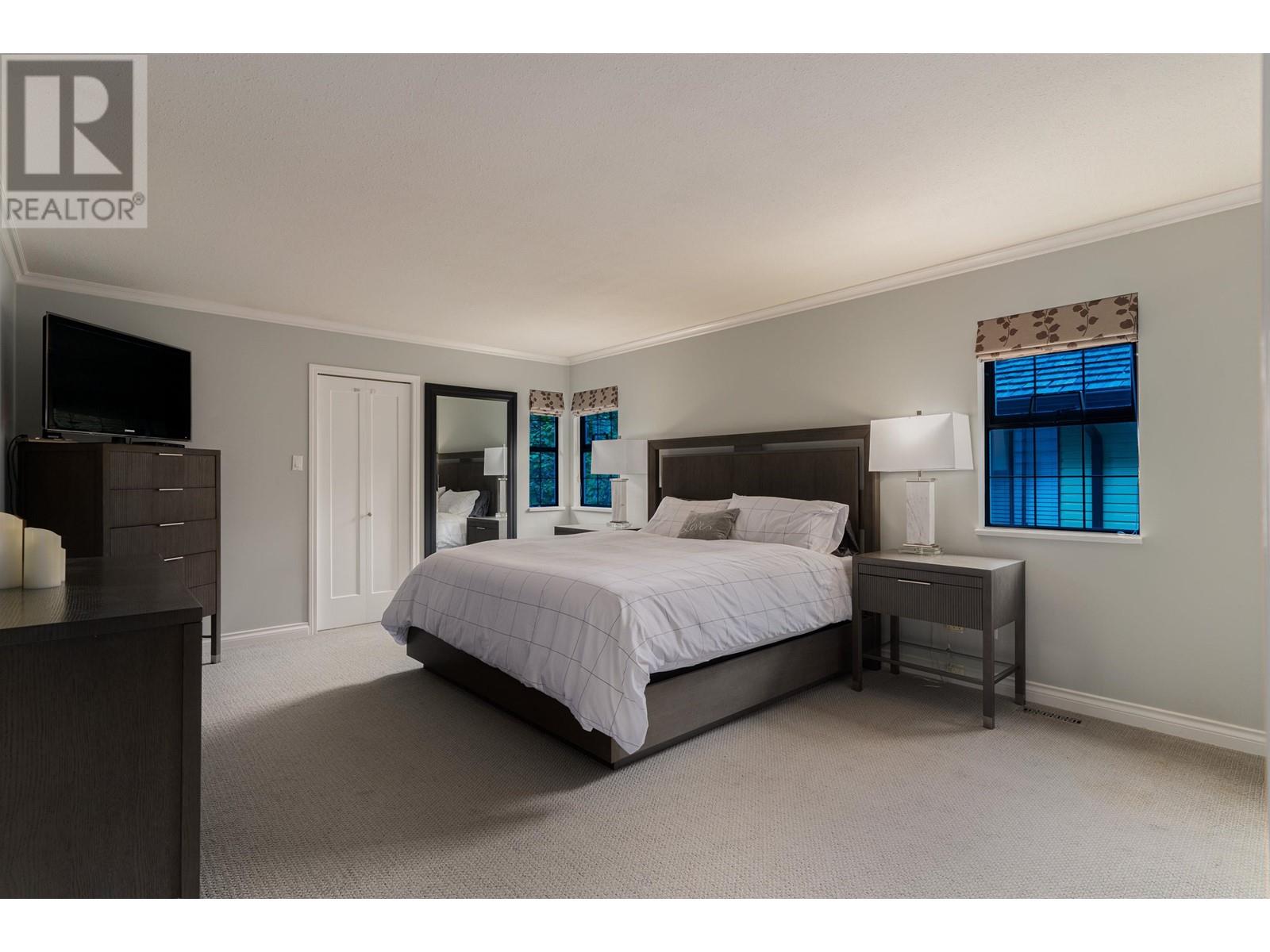 5791 Grousewoods Crescent, North Vancouver, British Columbia  V7R 4V9 - Photo 19 - R2819015