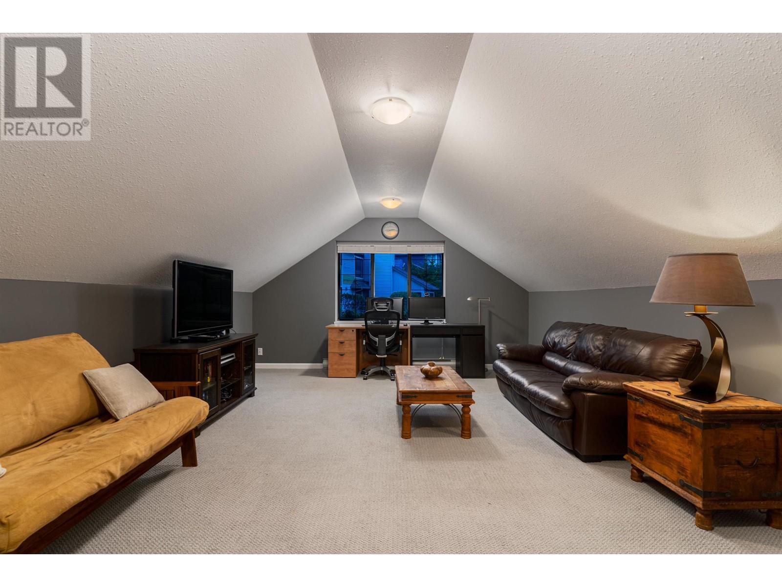 5791 Grousewoods Crescent, North Vancouver, British Columbia  V7R 4V9 - Photo 25 - R2819015