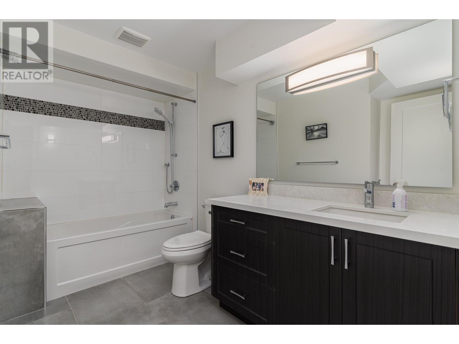5791 Grousewoods Crescent, North Vancouver, British Columbia  V7R 4V9 - Photo 31 - R2819015