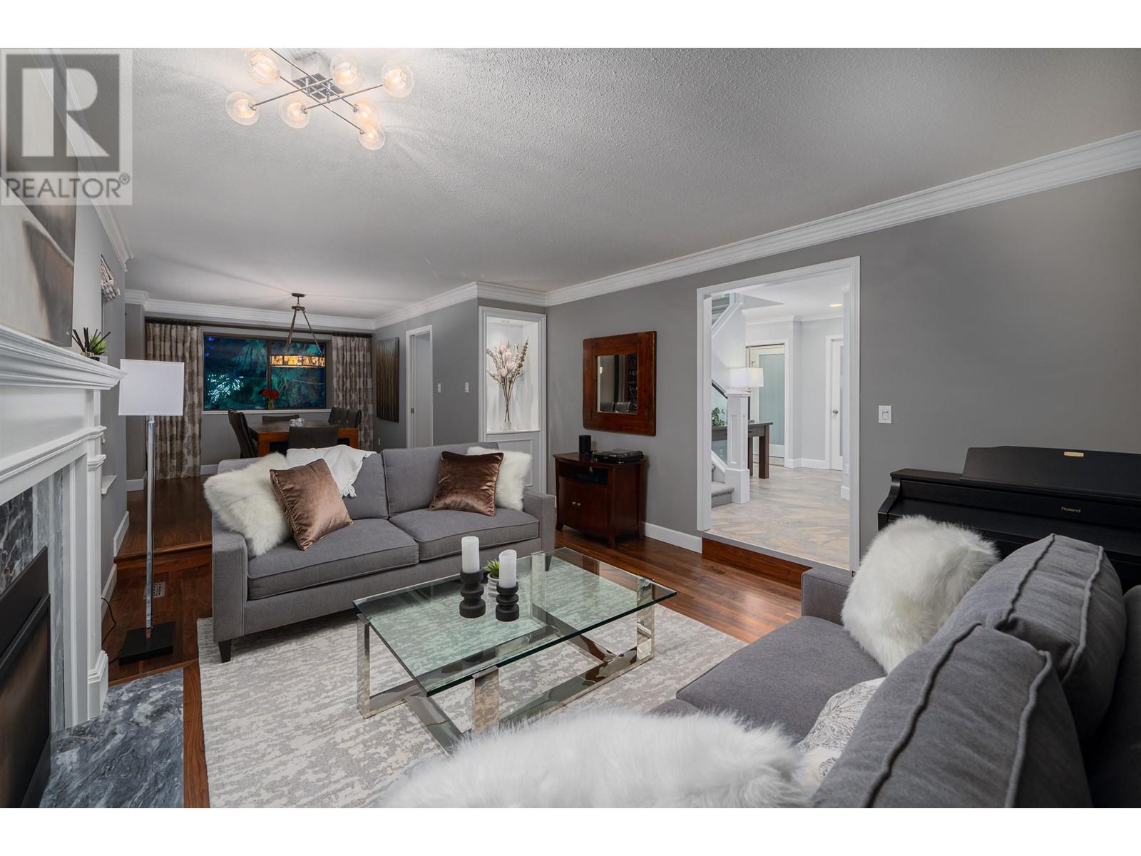 5791 Grousewoods Crescent, North Vancouver, British Columbia  V7R 4V9 - Photo 5 - R2819015