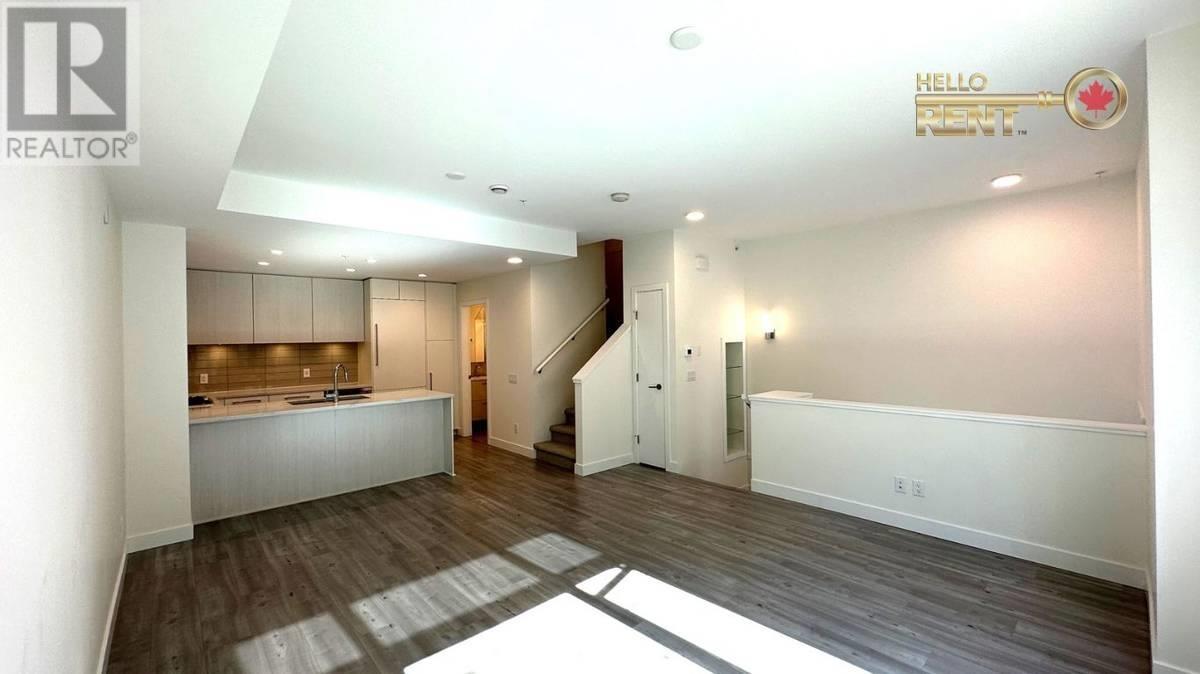 259 2035 Glenaire Drive, North Vancouver, British Columbia  V7P 1Y3 - Photo 2 - R2819020