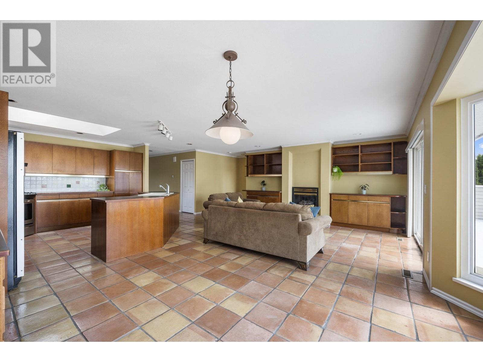 20250 Wharf Street, Maple Ridge, British Columbia  V2X 1A3 - Photo 12 - R2808762