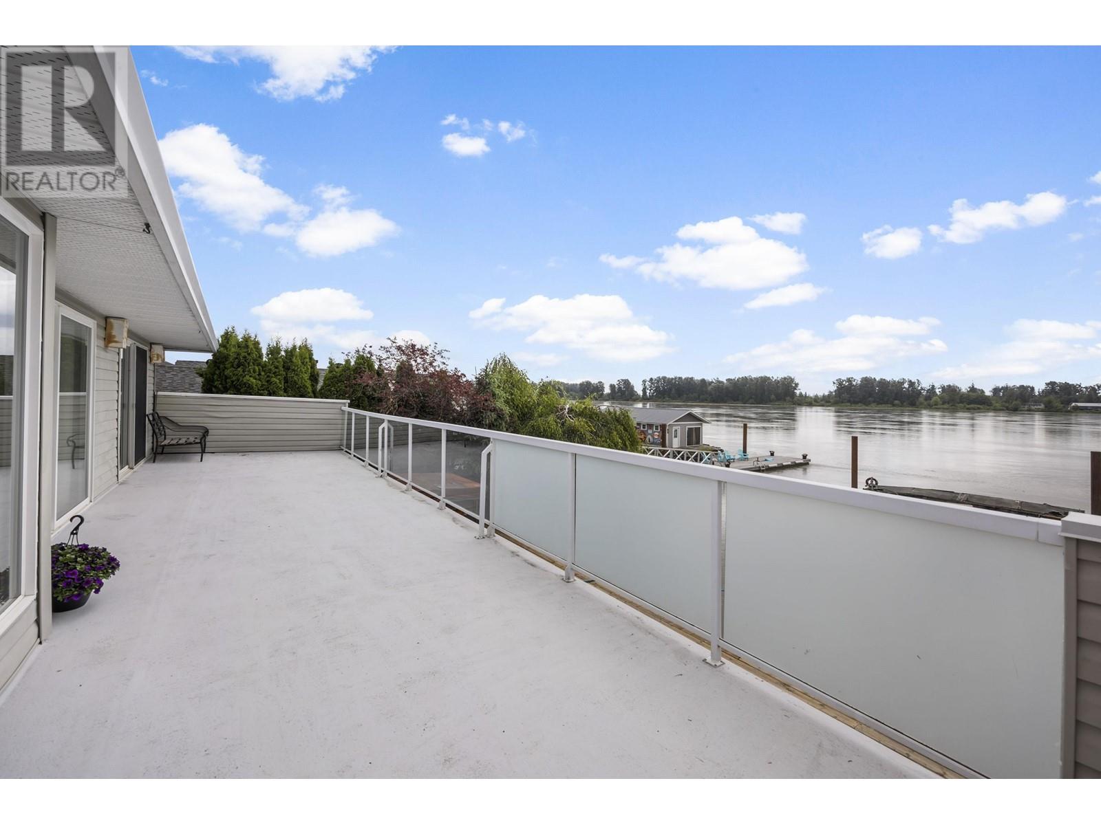 20250 Wharf Street, Maple Ridge, British Columbia  V2X 1A3 - Photo 32 - R2808762