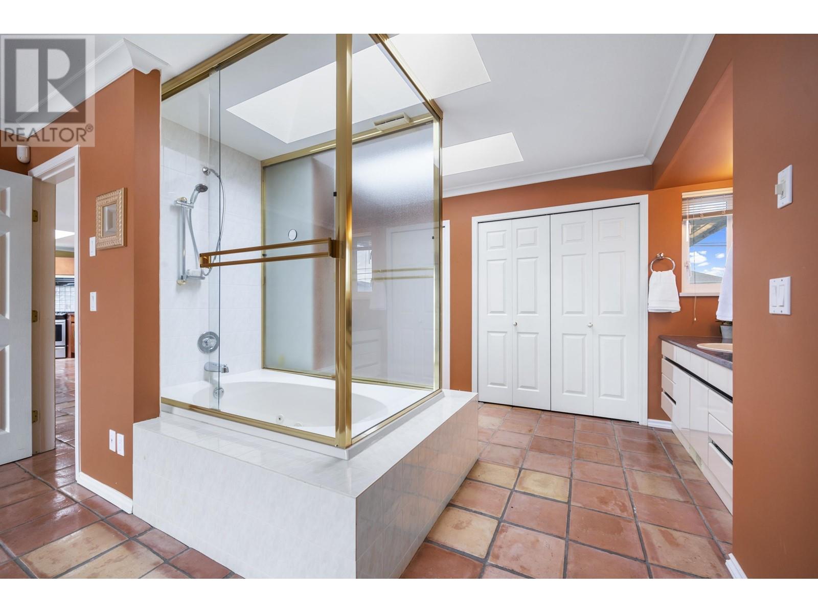 20250 Wharf Street, Maple Ridge, British Columbia  V2X 1A3 - Photo 27 - R2808762