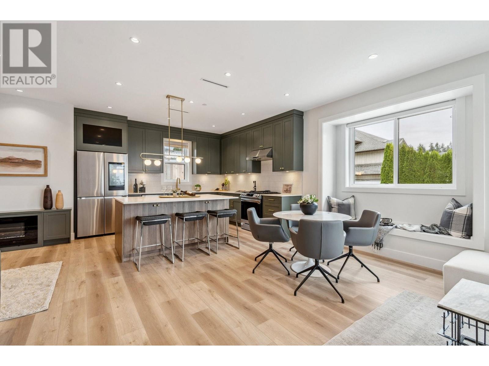 1109 Dansey Avenue, Coquitlam, British Columbia  V3K 3H5 - Photo 11 - R2815520