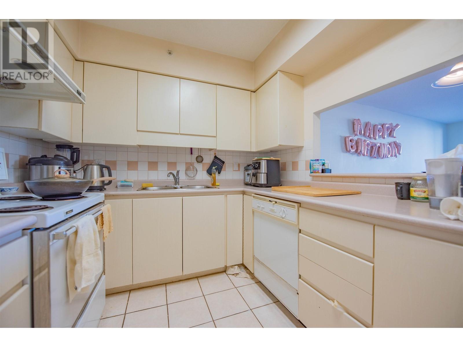 405 8246 Lansdowne Road, Richmond, British Columbia  V6X 3Y4 - Photo 17 - R2819036