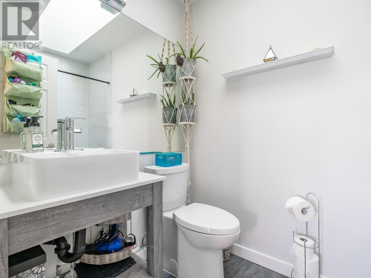 110 303 Cumberland Street, New Westminster, British Columbia  V3L 3G2 - Photo 11 - R2819047