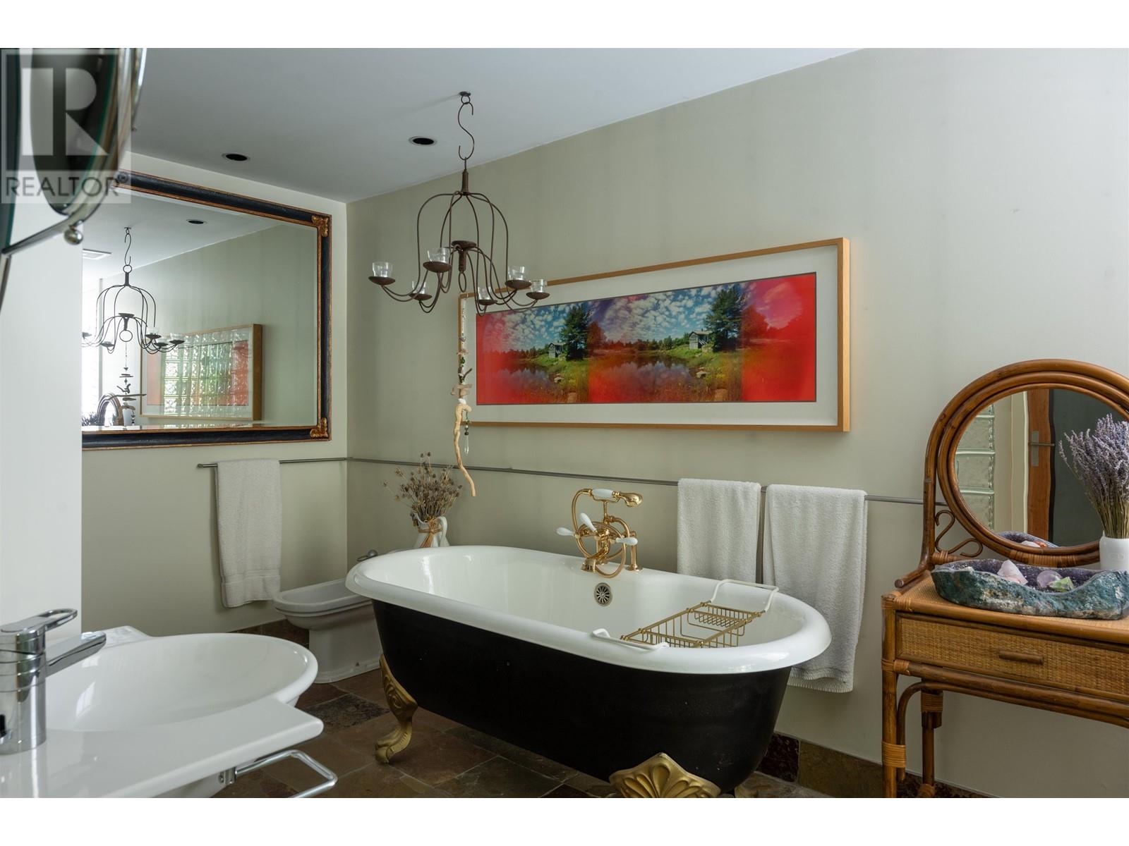 102 2015 Beach Avenue, Vancouver, British Columbia  V6G 1Z3 - Photo 16 - R2819105