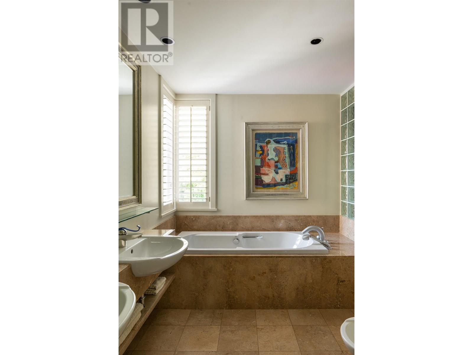 102 2015 Beach Avenue, Vancouver, British Columbia  V6G 1Z3 - Photo 31 - R2819105