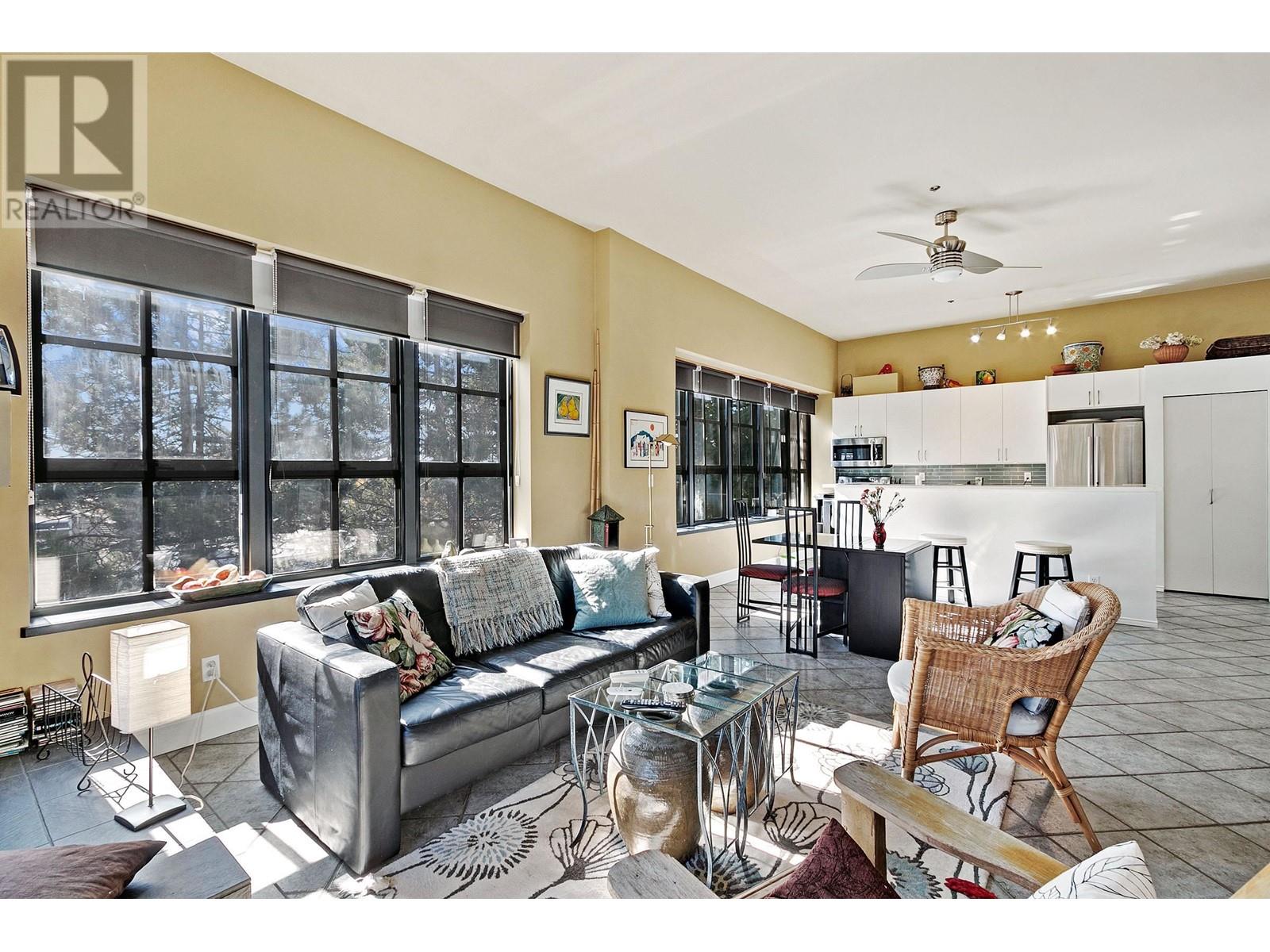 304 4590 Earles Street, Vancouver, British Columbia  V5R 6A2 - Photo 6 - R2818931