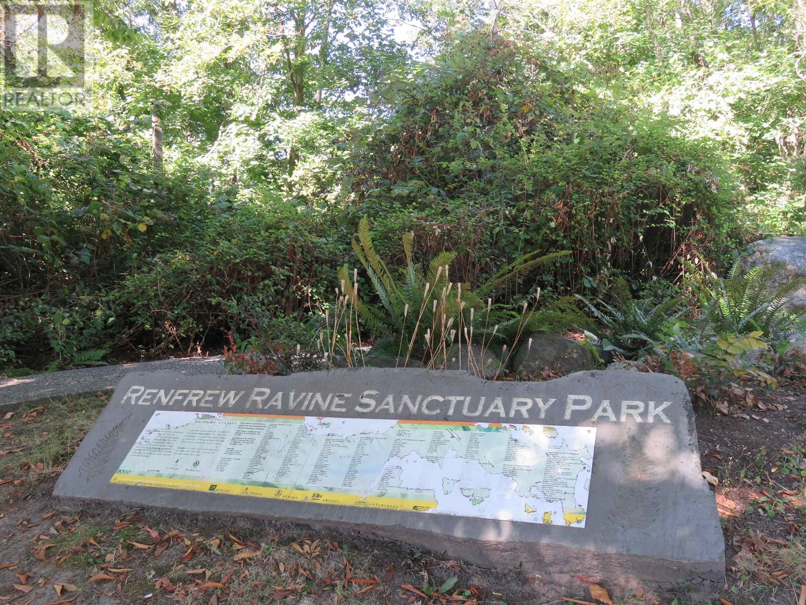 304 4590 Earles Street, Vancouver, British Columbia  V5R 6A2 - Photo 39 - R2818931