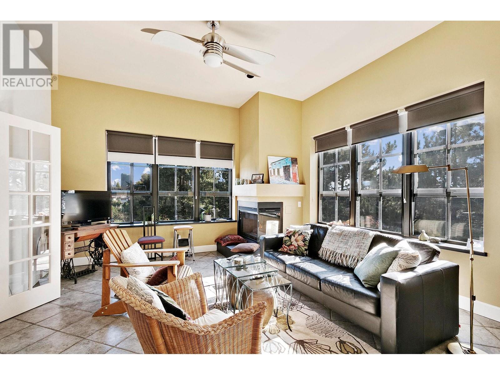 304 4590 Earles Street, Vancouver, British Columbia  V5R 6A2 - Photo 4 - R2818931