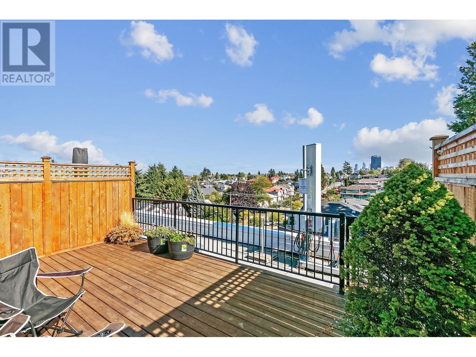 304 4590 Earles Street, Vancouver, British Columbia  V5R 6A2 - Photo 29 - R2818931