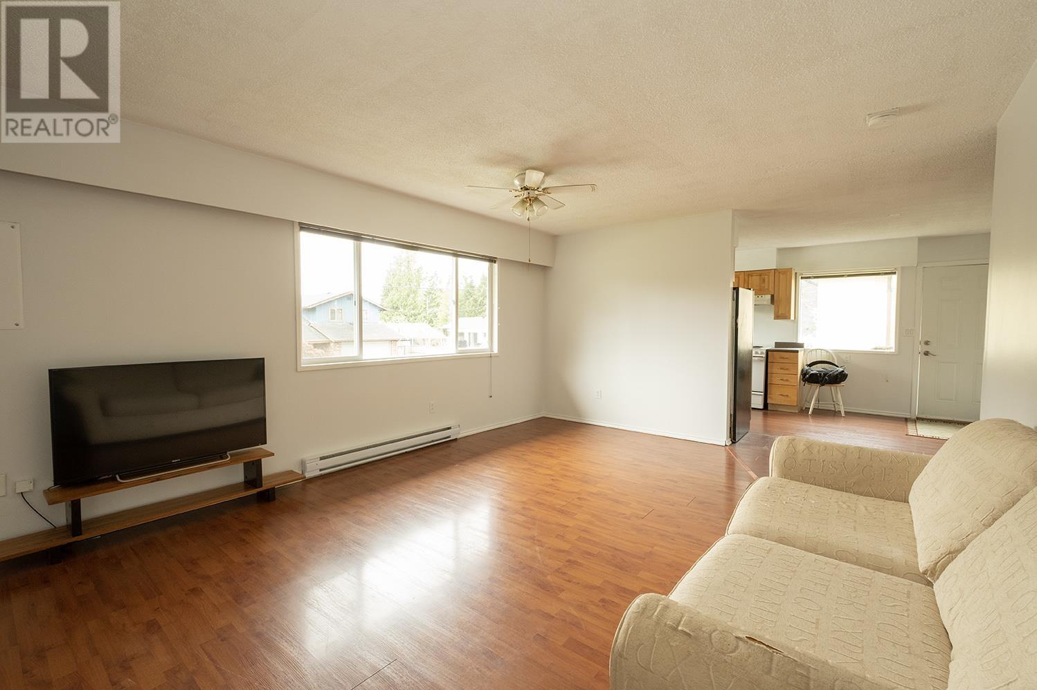 866 Poplar Lane, Gibsons, British Columbia  V0N 1V8 - Photo 6 - R2818099