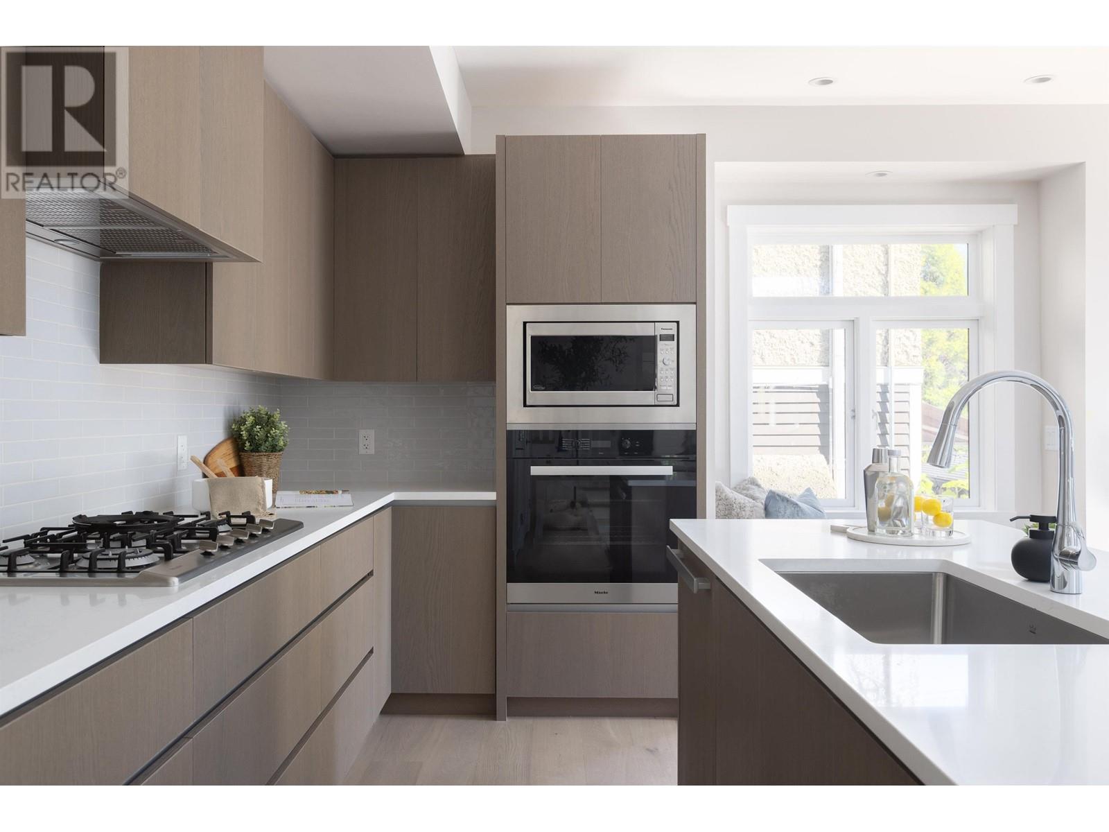 1060 W 15 Th Avenue, Vancouver, British Columbia  V6H 1R6 - Photo 5 - R2819180