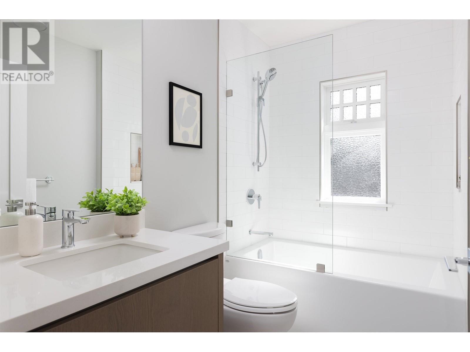 1062 W 15th Avenue, Vancouver, British Columbia  V6H 1R6 - Photo 6 - R2819192