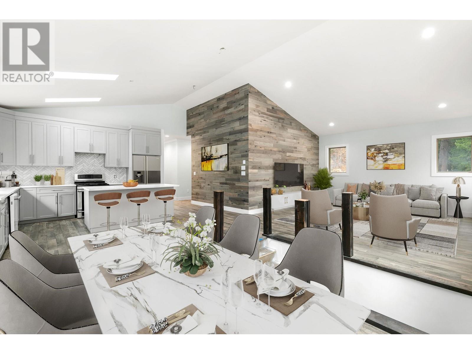9045 PEMBERTON PORTAGE ROAD, pemberton, British Columbia