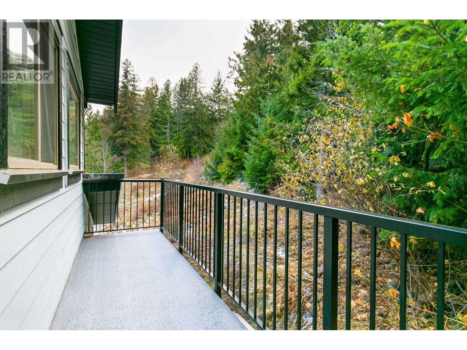 9045 Pemberton Portage Road, Pemberton, British Columbia  V0N 1L0 - Photo 10 - R2819174